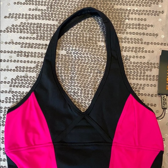 Runway New York Black/Pink Halter Active Top - Picture 2 of 12